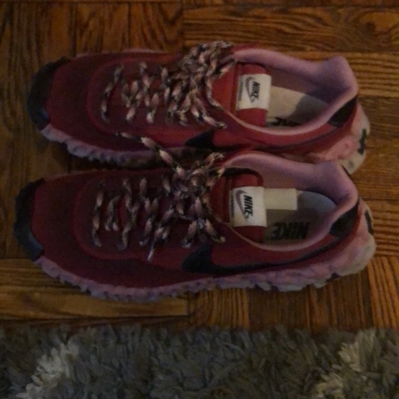 Nike sneakers size 10.5 , good condition. - Picture 2 of 4